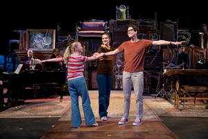 Review: FUN HOME at Internationaal Theater Amsterdam: Tragically Beautiful Story, A Wonderful Start Of PRIDE Amsterdam! 