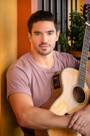 Steve Grand Brings THE PINK CHAMPAGNE TOUR to Feinstein's at the Nikko  Image