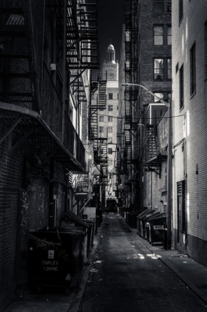 THREE STORIES UP Will Plunge Audiences Into Total Darkness Image