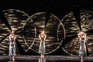 MOMIX Comes To Worcester Image