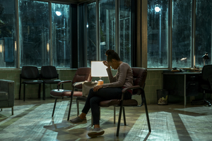 Review: AMERICAN SON's urgency and powerhouse cast make the best of this stage-to-screen transition Image