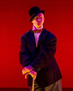 Review: Quintessential Clown Bill Irwin ON BECKETT Showcases the Humor and Pathos of the Irish Playwright Image