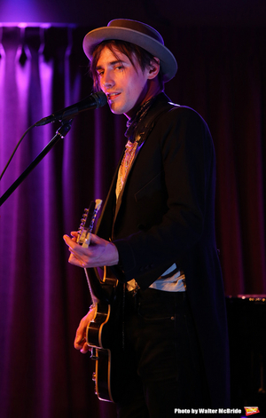 Review: REEVE CARNEY: A Spellbinding Jam of Intimate Creation at The Green Room 42 Image
