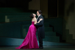 Review: The Met's MANON a Showcase for the Charms of Tucker Award-Winner Lisette Oropesa  Image