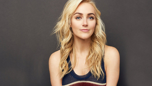 Interview: Betsy Wolfe On Her Return to Feinstein's/54 Below and Why Perfection is Boring 