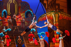 Review: PARAMOUR at Theater Neue Flora Image