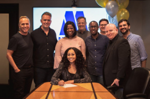 Evvie McKinney Signs With Motown Gospel and Capital CMG 