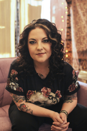 CMT To Present Ashley McBryde With 'Breakout Artist of the Year' Award 