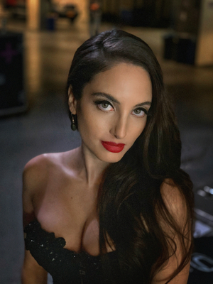Review: Alexa Ray Joel at Cafe Carlyle Image
