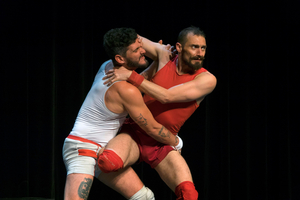 Review: UN POYO ROJO leaps and teases at Canadian Stage Image