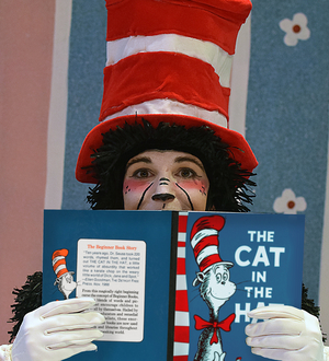 Review: THE CAT IN THE HAT at The Rose Theater is Short and Sweet 