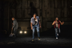 Review: THE BROTHERS SIZE at Steppenwolf Theatre Company Image