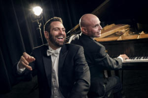 Cincinnati Playhouse Welcomes 2 PIANOS, 4 HANDS  Image