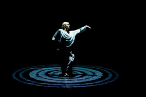 Review: RUSSELL MALIPHANT DANCE COMPANY - SILENT LINES, Sadler's Wells Image