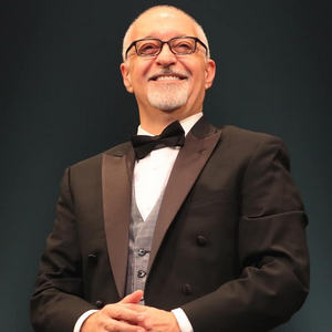 Interview: PASSING THE BATON: DOC'S NEW MAESTRO, RICHARD CARSEY Image