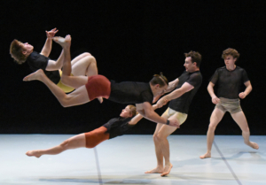 Review: CIRCA: HUMANS Brings Exquisitely Choreographed Athletic Artistry to The Wallis  Image