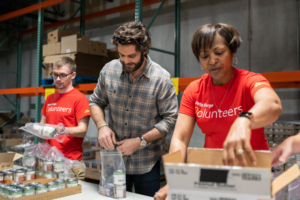 Thomas Rhett and Wells Fargo Team Up for a Special Performance at the AMAs Image