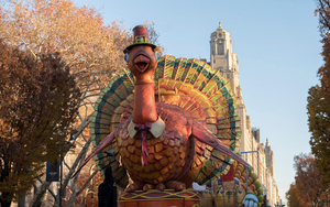HADESTOWN, BEETLEJUICE, AIN'T TOO PROUD, and TINA to Perform on the Macy's Thanksgiving Day Parade Image