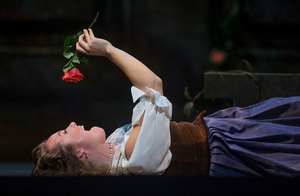 Review: Austin Opera Dazzles With RIGOLETTO Image