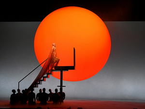 Review: Bring on the Jugglers, Philip Glass's AKHNATEN Finally Arrives at the Met 