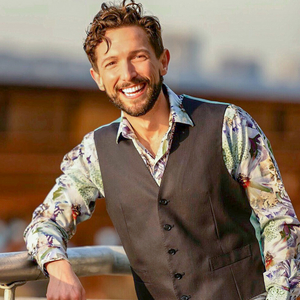 Interview: Opera Star, AARON BLAKE brings Crossover Stylings to Feinstein's/54 Below Image