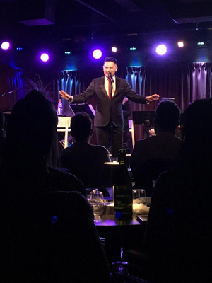 DO YOU DREAM IN SPANISH? Asks Roberto Araujo At The Green Room 42 And The Answer Is; When He Sings… YES! Image