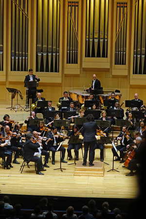 Review: DVOŘÁK'S NEW WORLD Picks Up Slack in Symphony Concert Image