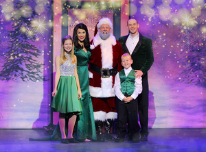 Review: SOUNDS OF CHRISTMAS at Broadway Palm Dinner Theatre is Musical and Merry!  Image