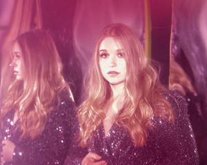 PEYTON GILLILAND Releases New Video For 'Drag Me Under' Image