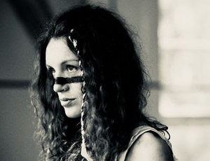 Amy Montgomery Unveils New Single 'Dangerous' Image