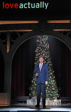 Review: LOVE ACTUALLY LIVE Dazzles Audiences with Original Film Clips Immersed in an Entertaining Jukebox Musical Image