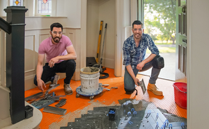 HGTV Extends Its Talent Deal With Drew And Jonathan Scott To 2022 