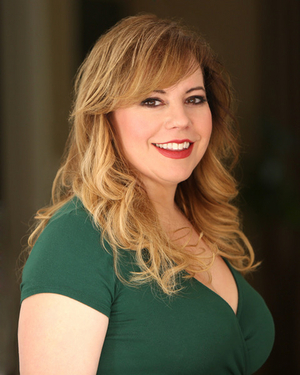 Kirsten Vangsness to Host the 56th CAS AWARDS  Image