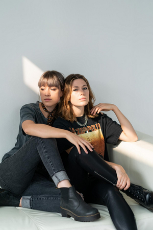 Larkin Poe Share New Video & Announce New Tour Dates Image