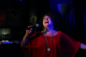Interview: Lisa Viggiano Comes to The Beach Cafe on January 4, 2020 Image