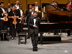 Sergio Vargas, Joven Talento Musical a Flor de Piel En El Palacio de Bellas Artes Image