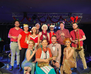 Review: PERTH CABARET COLLECTIVE: A FESTIVE JAMBOREE at Downstairs At The Maj Image