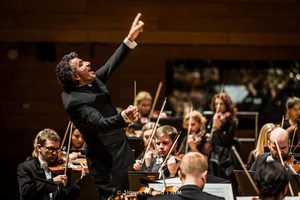NFM Wrocław Philharmonic and Music Director Giancarlo Guerrero to Perform Five Concerts in Four Cities 
