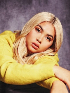 Hayley Kiyoko Shares New Single 'she' Image
