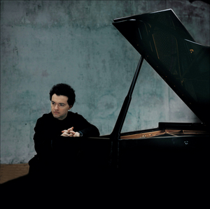 The Music Institute of Chicago Gala Will Honor Evgeny Kissin and Helen Zell Image