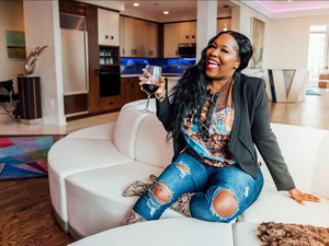 The Design Network Announces New Series CELEBRITY HOUSE SITTING Image