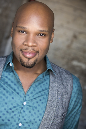 Michael James Scott Will Be Returning to ALADDIN as Genie in February Image