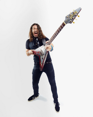 Phil X Signs To Gibson 