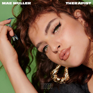 Mae Muller Drops New Single 'Therapist' 