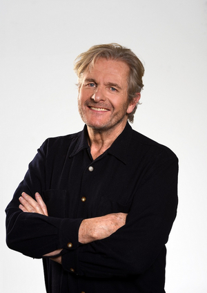 Guest Blog: Robert Bathurst On LOVE, LOSS & CHIANTI at Riverside Studios Image