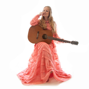 Alice Wallace To Release Ronstadt Cover 'Long, Long Time' On Vinyl Image