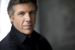 BWW Review: THOMAS HAMPSON at Song Of America: Beyond Liberty Image
