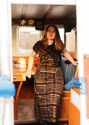 Frazey Ford Debuts Single 'Holdin' It Down' with FLOOD Image