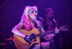 Review: Lift Up Your Hands for HEDWIG AND THE ANGRY INCH at the Milwaukee Rep 