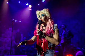 Review Roundup: HEDWIG AND THE ANGRY INCH at Milwaukee Rep - What Did the Critics Think? 